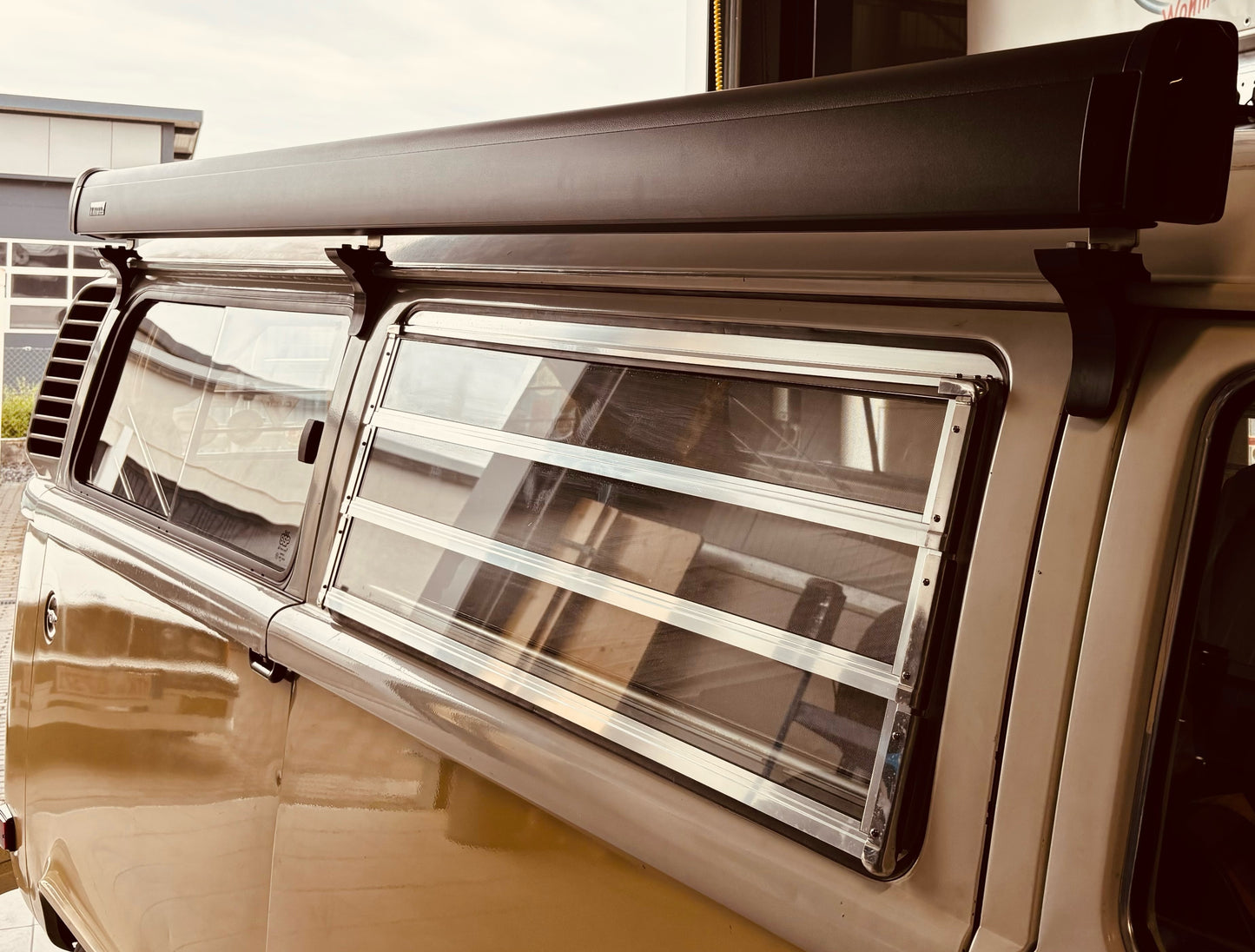 Premium awning holder for VW T2 standard roof / Westfalia lifting roof